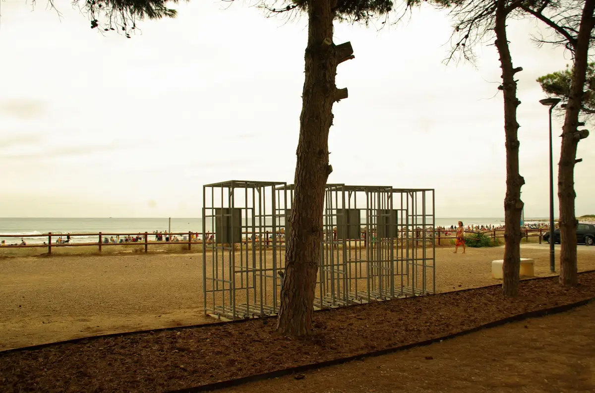 Promenade et pinède de la plage du Cargador, au centre d'Alcossebre
