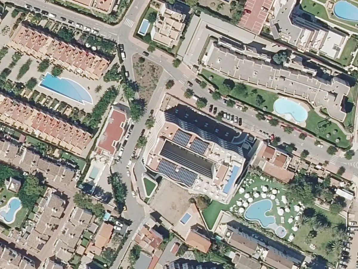 Vue aérienne d'Alcossebre Sea Experience et de ses environs, dans le quartier de la plage Romana à Alcossebre