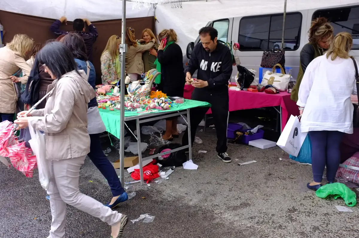 Marché estival d'Alcossebre, qui s'installe au Camí l'Atall
