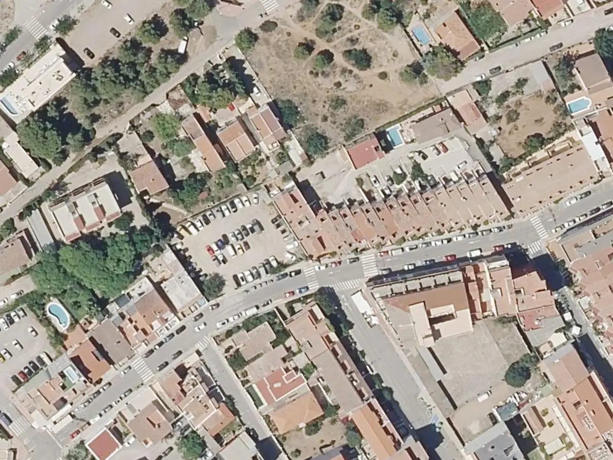 Vue aérienne des appartements El Rocío et de leurs environs, dans la zone du Cargador et du centre d'Alcossebre