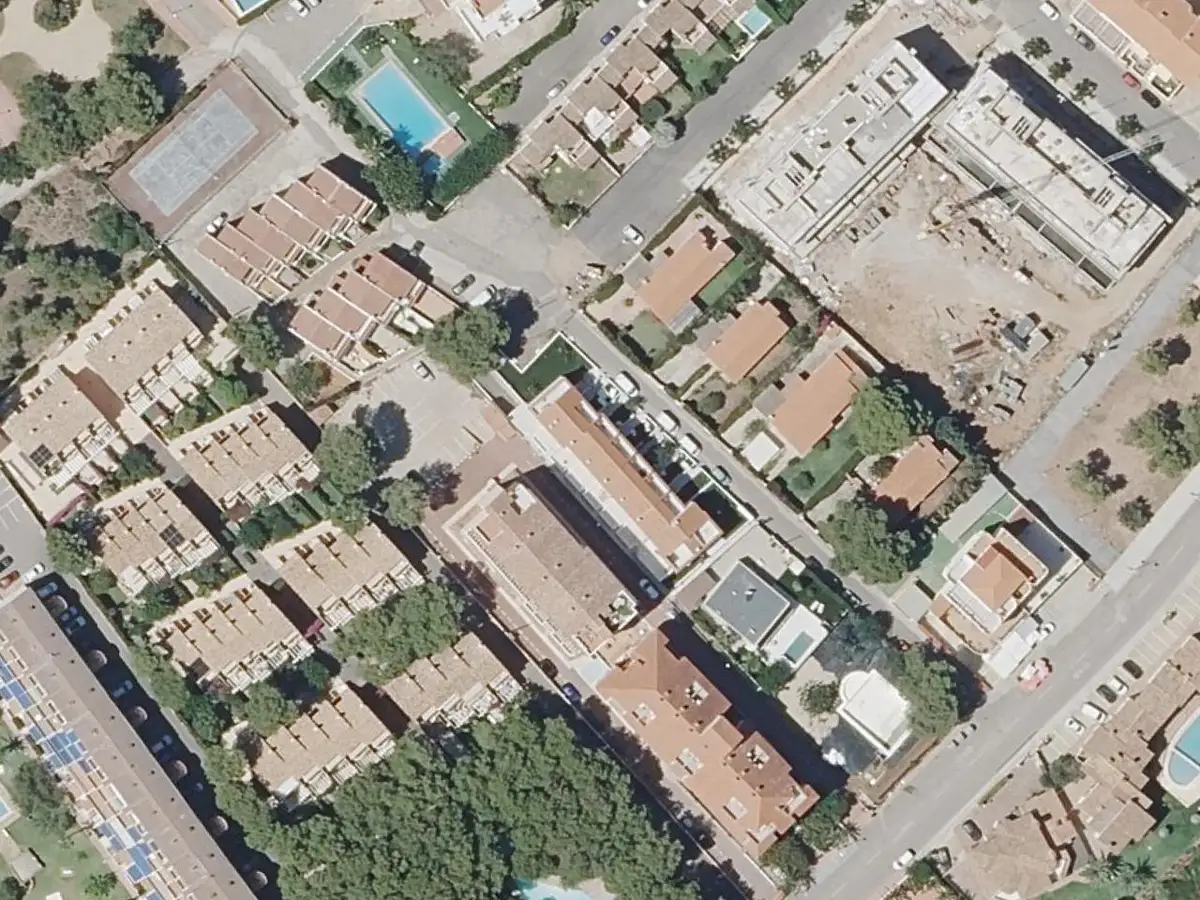 Vue aérienne de Las Villas de Las Fuentes et de ses environs, dans le secteur de Las Fuentes d'Alcossebre