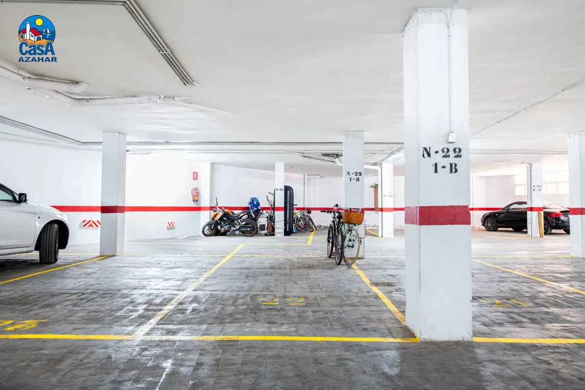 Garage de l'immeuble Los Olivos, dans le centre d'Alcossebre