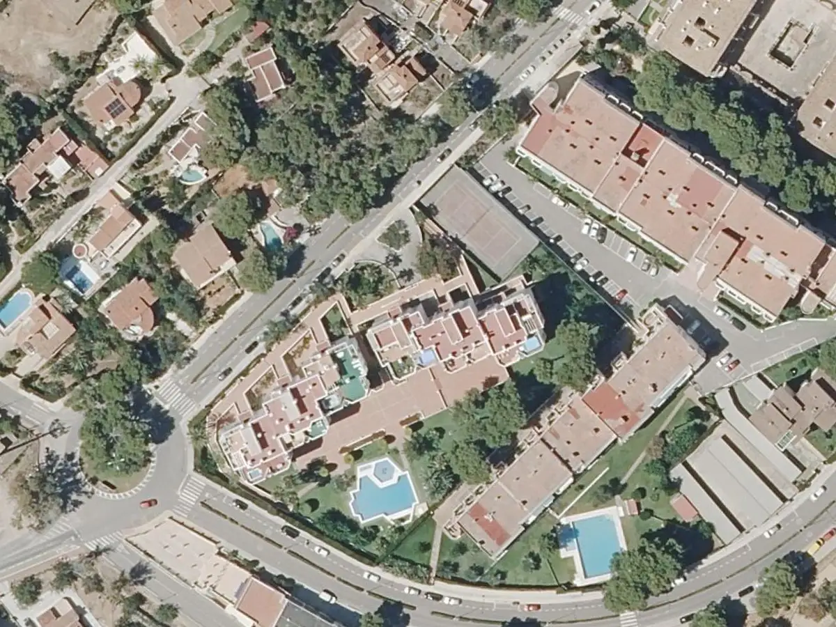 Vue aérienne des appartements Meridia et de leurs environs, dans le secteur de Las Fuentes d'Alcossebre