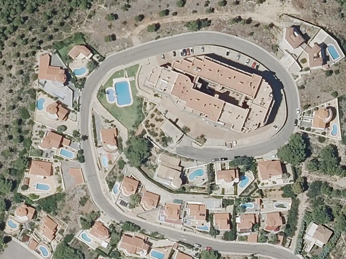 Vue aérienne de Mirador al Mar et de ses environs, dans le secteur d'Irta et Ribamar d'Alcossebre