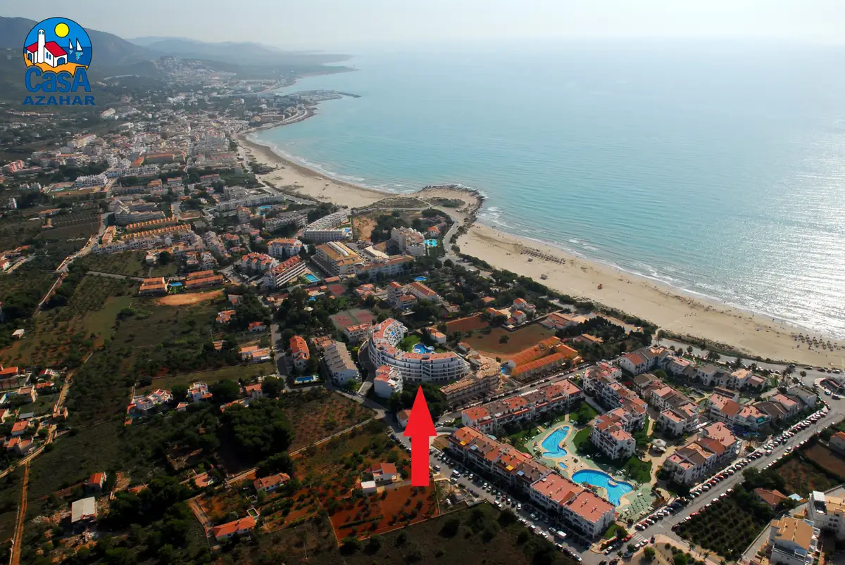 Vue aérienne du complexe Nova Romana, près de la plage Romana d'Alcossebre