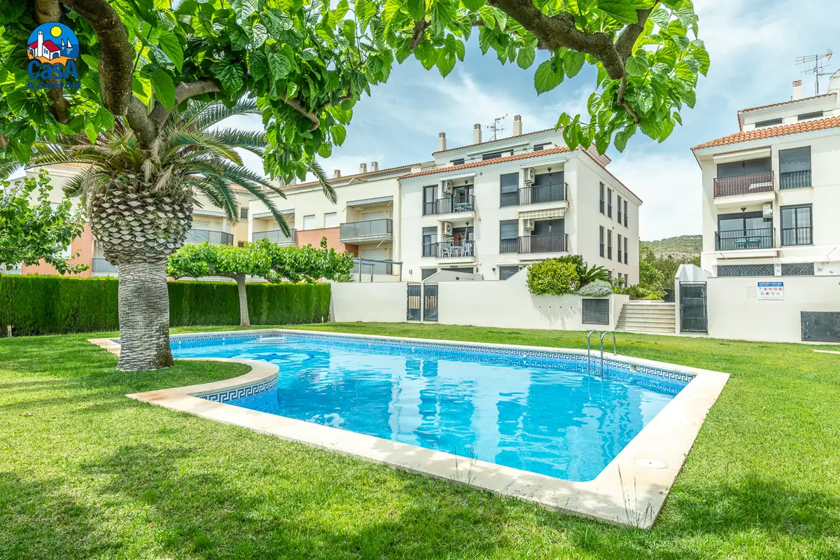 Piscine et jardin de la résidence San Benet à Alcossebre